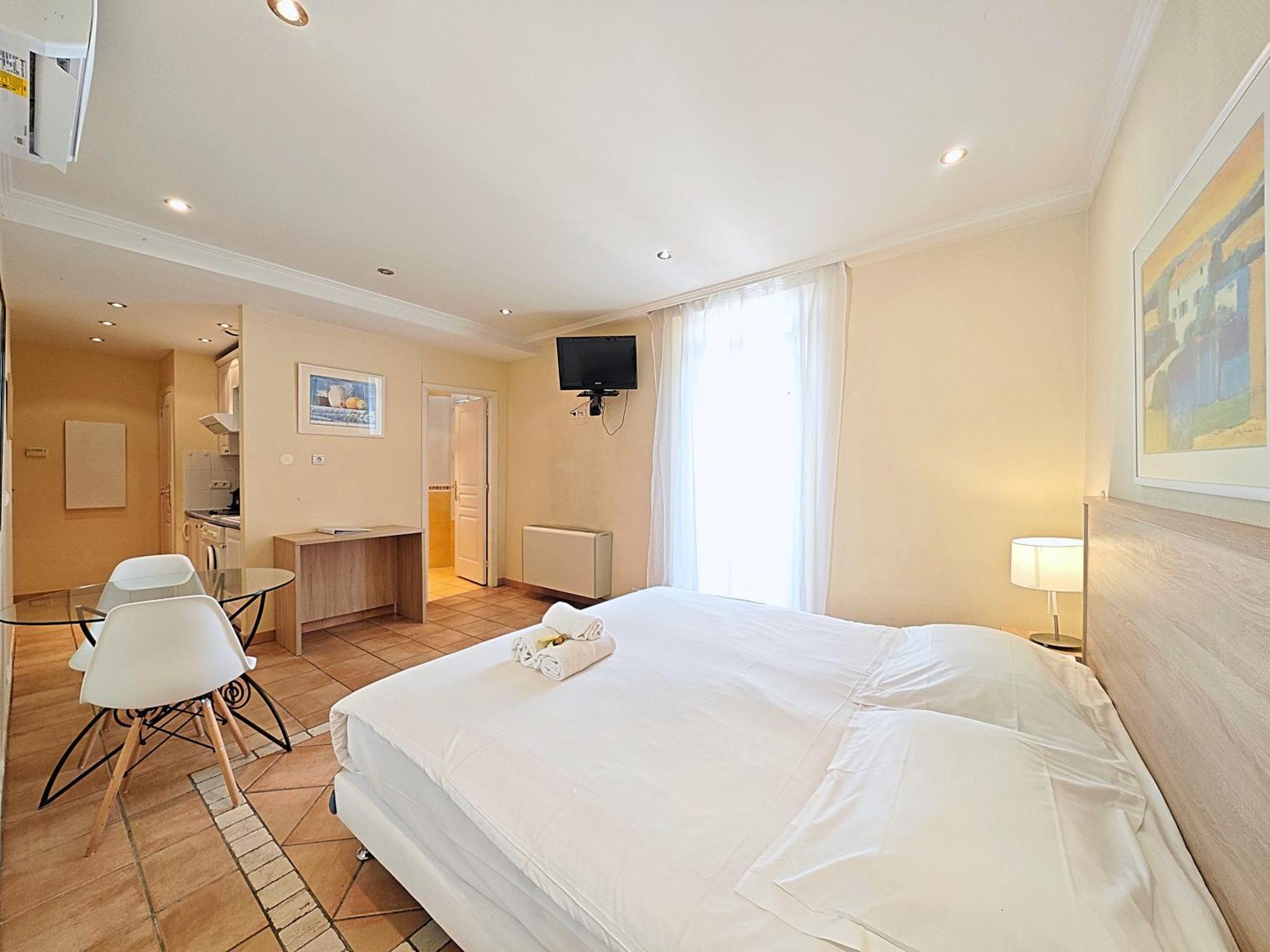 Viva Riviera Residence Commandant André Cannes Extérieur photo