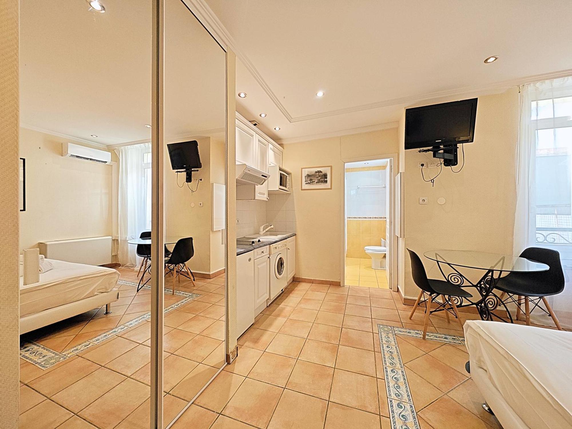 Viva Riviera Residence Commandant André Cannes Extérieur photo